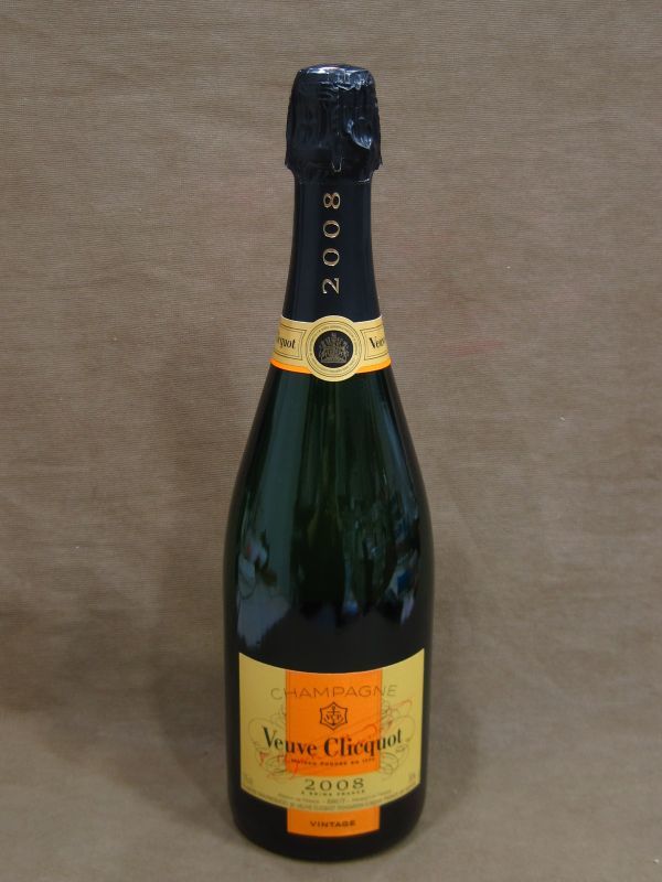 ヴーヴ　クリコ ヴィンテージ2008 750ml シャンパン 高く お酒 買取 茨城県 牛久市