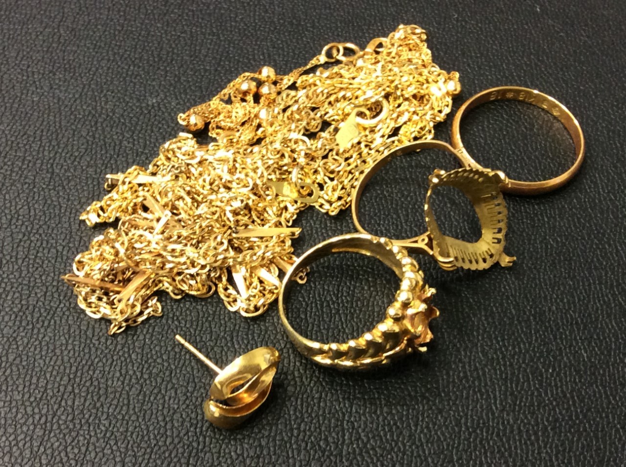 本日 K18 金 1g 6035円 ネックレス他 31,2g 高く 金製品 買取 埼玉県 三郷市