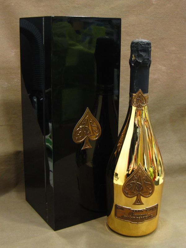 ARMAND アルマンド ブリニャック ゴールド 750ml シャンパン 高く お酒 買取 千葉県