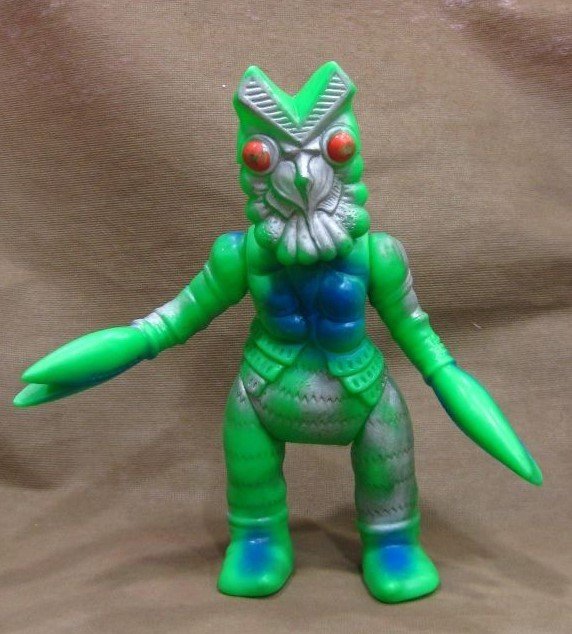 ウルトラマン怪獣 マルサン 1966 円谷プロ バルタン星人 難あり ソフビ買取 千葉県 柏市