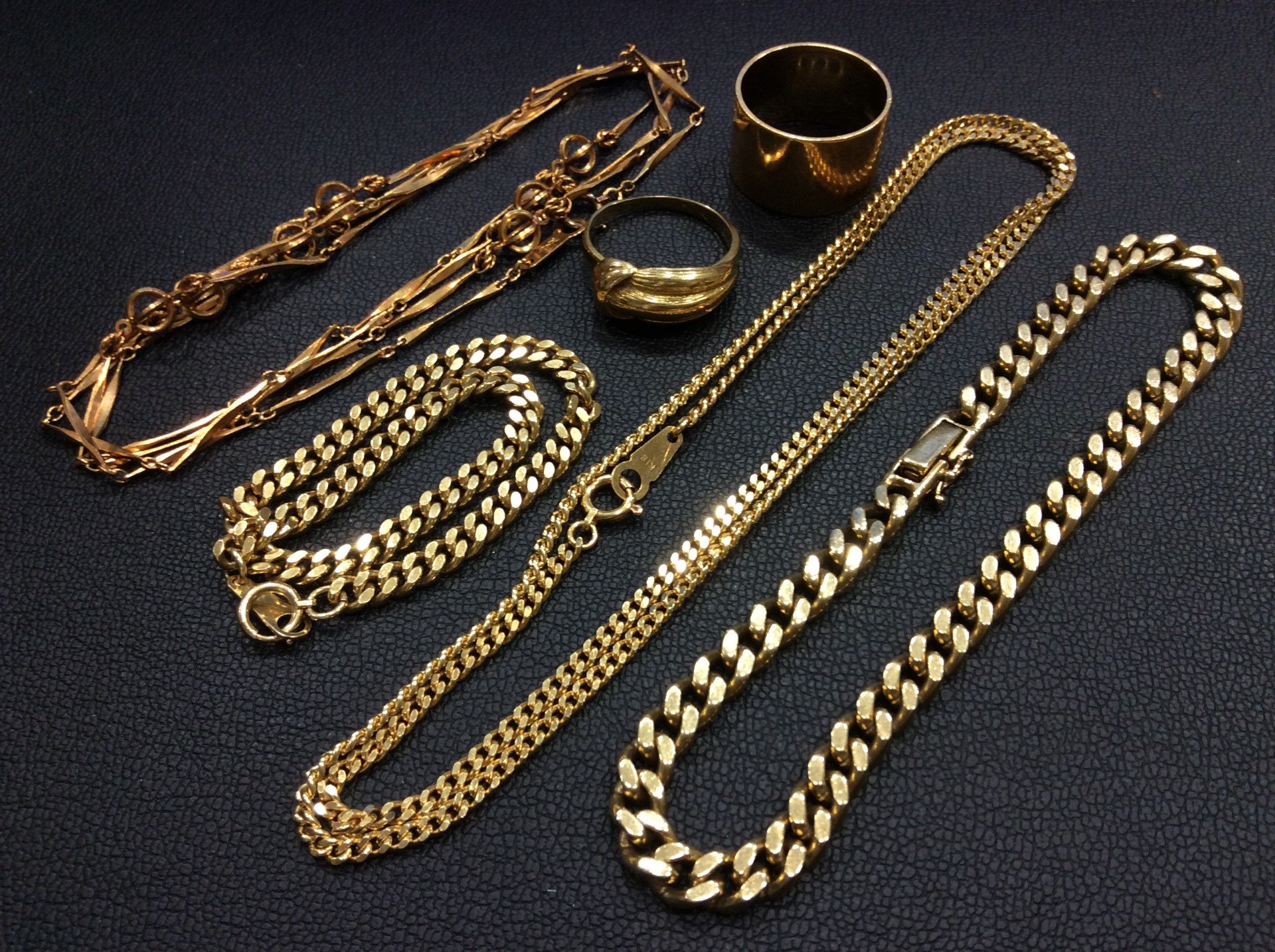本日K18 750刻印 1g 7252円 ブレスレット他 61,0g 貴金属買取 千葉県 印西市
