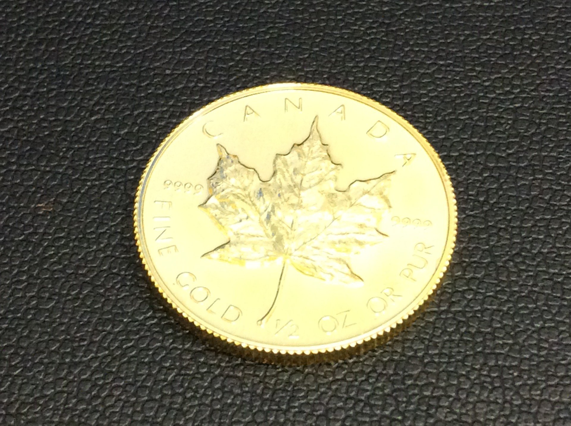 本日 K24 純金コイン 1g 17,271円 メイプルリーフ金貨 1/2oz買取 千葉県 柏市