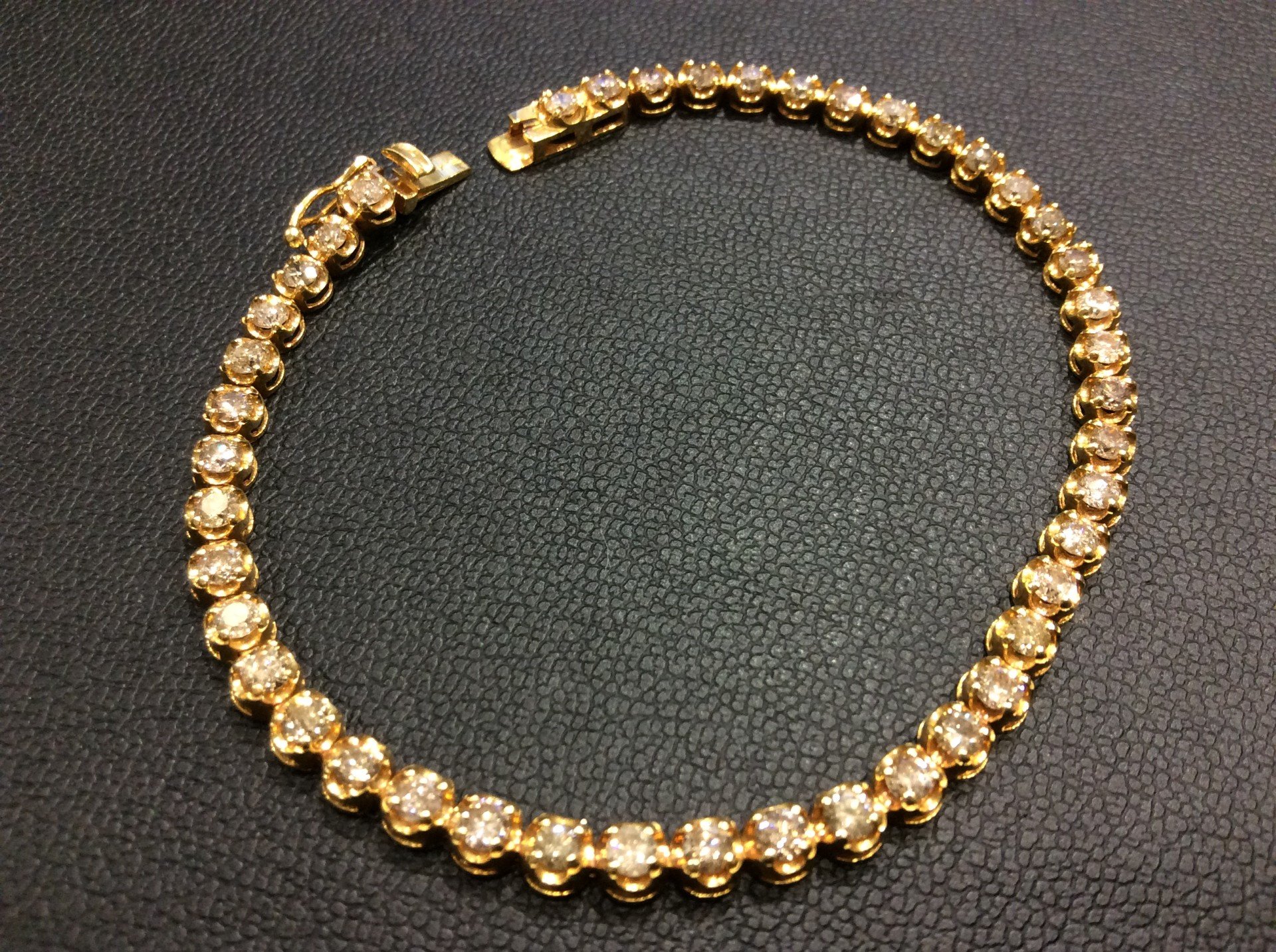 本日 K18 金 750刻印 1g 15,835円 テニスブレス 6,3g 金製品買取 千葉県松戸市