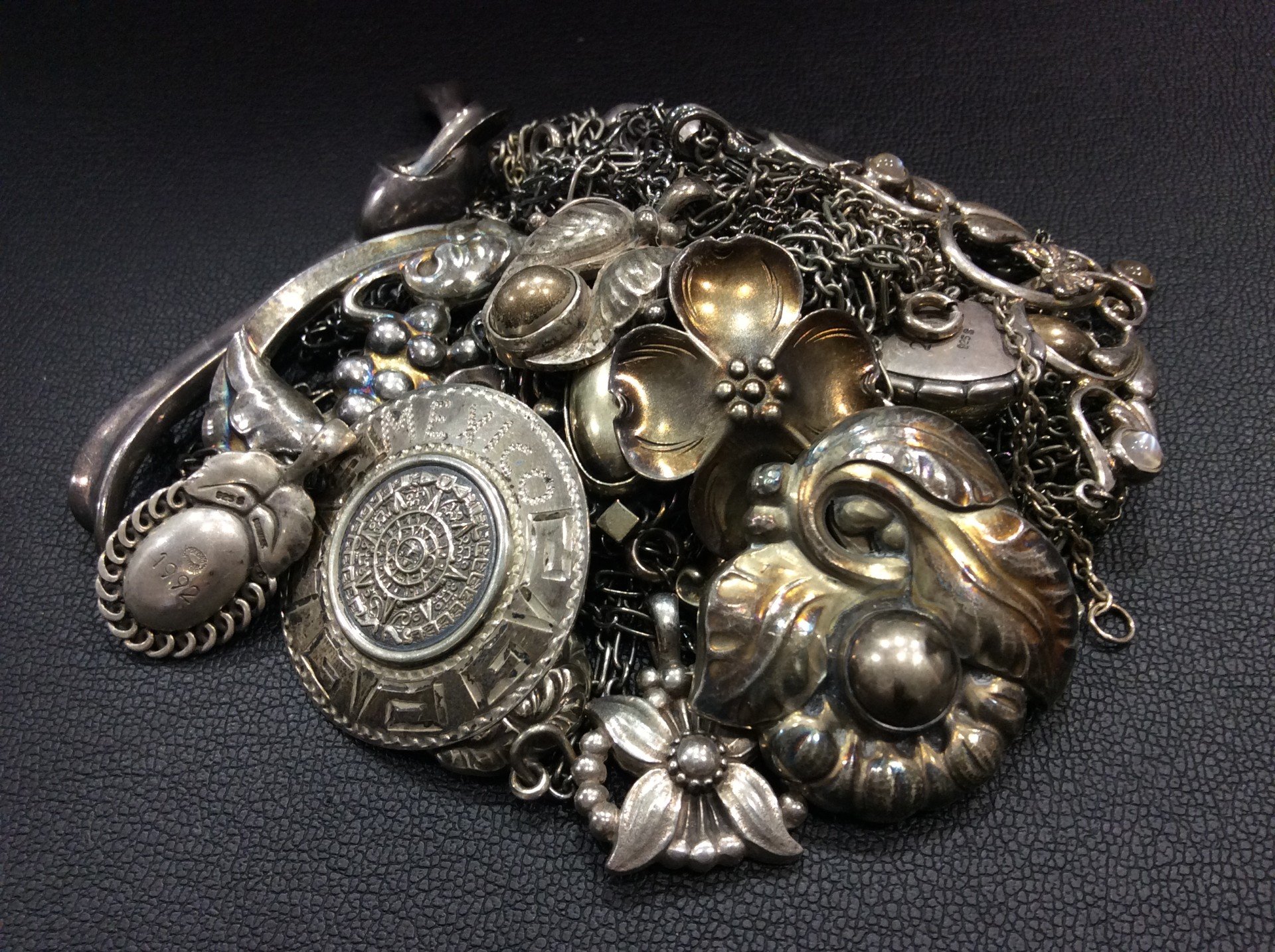 本日 シルバー 925刻印 1g 160円 ネックレス他 242,5g 銀製品買取 千葉県 我孫子市