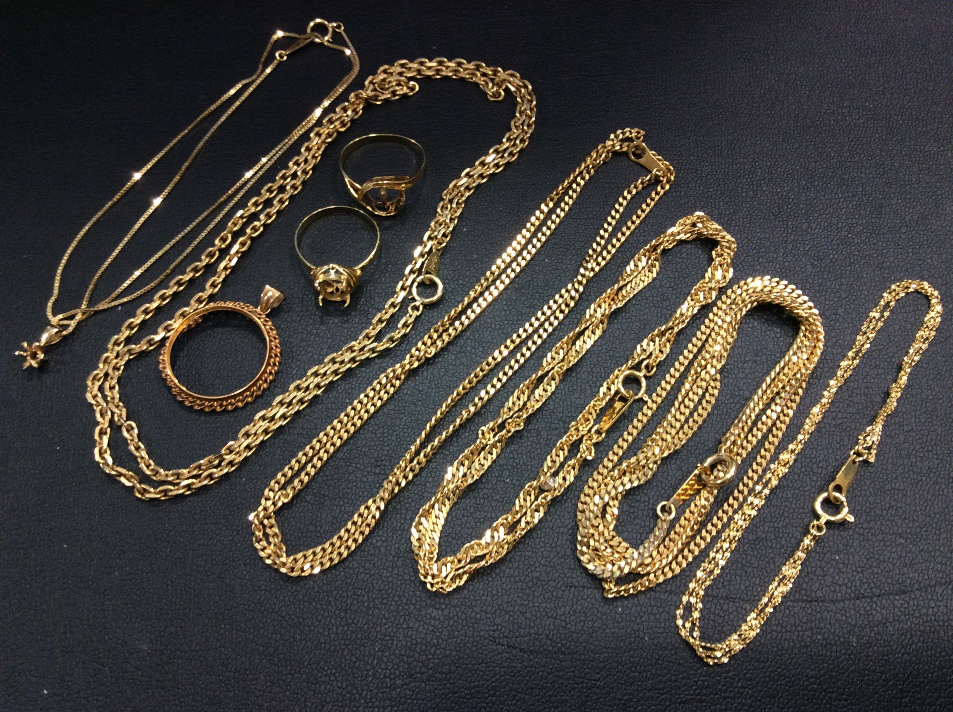 本日 K18 金 750刻印 1g 16,915円 ネックレス他 54,1g 金買取 千葉県 船橋市