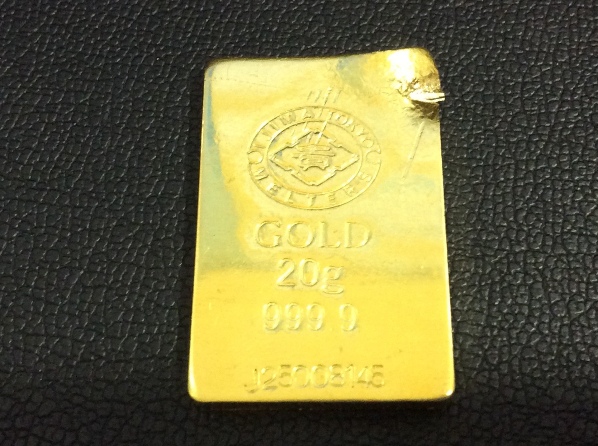 本日 純金 スクラップ 1g 28,608円 井島貴金属バー 20g 金買取 千葉県 流山市