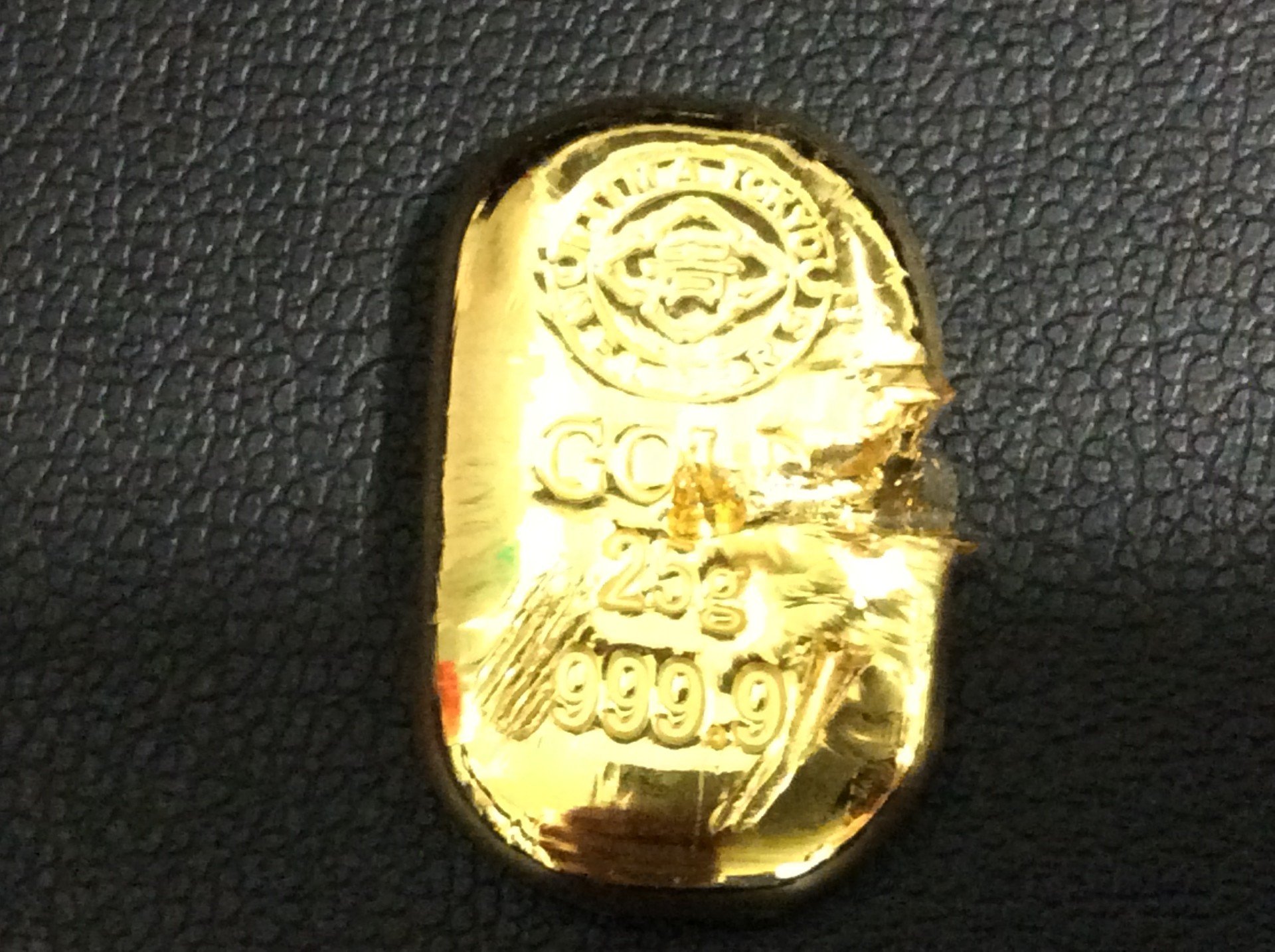 本日 純金 スクラップ 1g 27,198円 井島貴金属バー 25g 金買取 東京都 練馬区